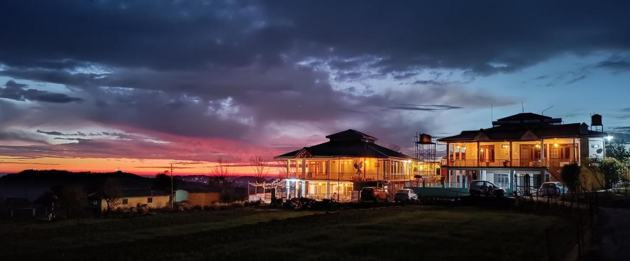 Bir Nest Hostel Luaran gambar