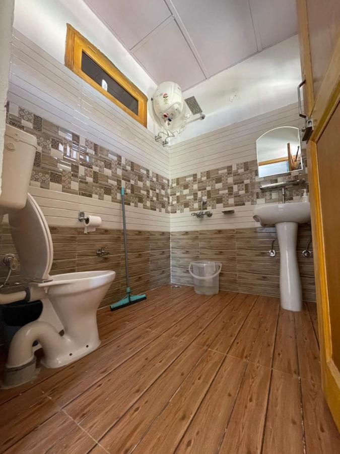 Bir Nest Hostel Luaran gambar
