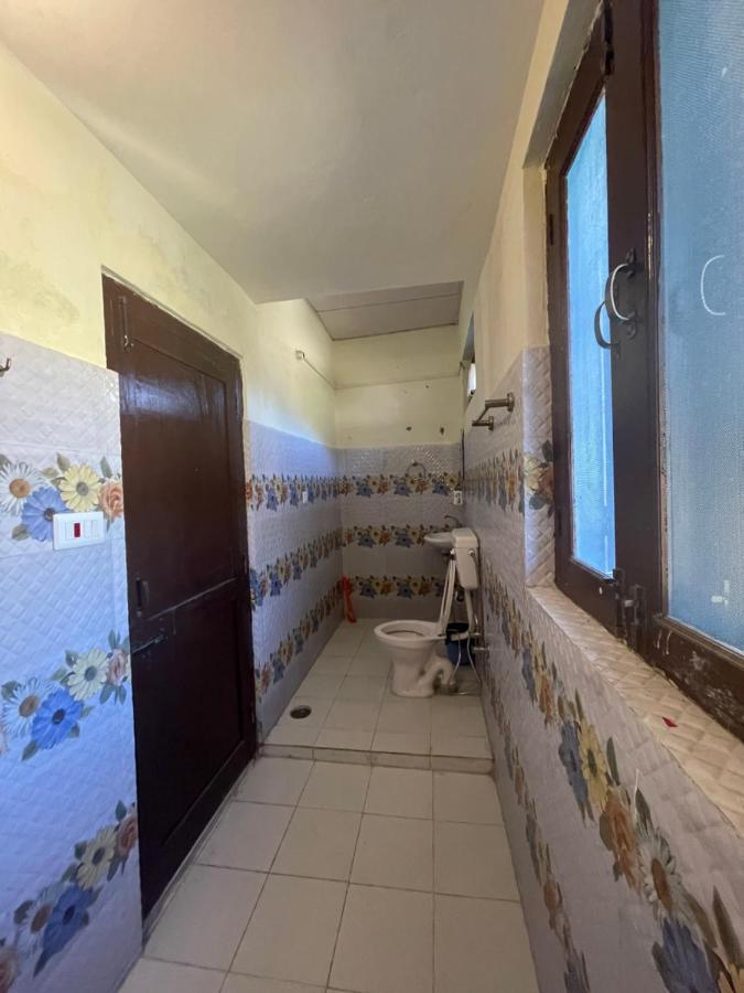Bir Nest Hostel Luaran gambar