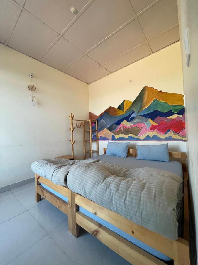 Bir Nest Hostel Luaran gambar